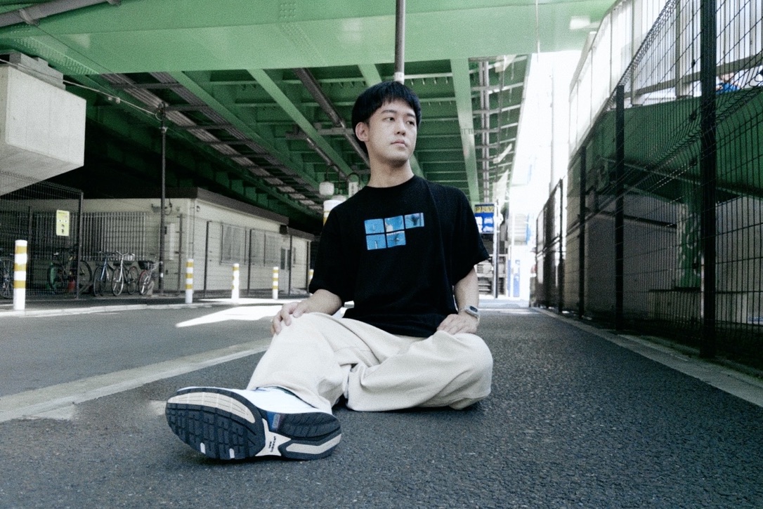T-shirt着用写真 1 / 3